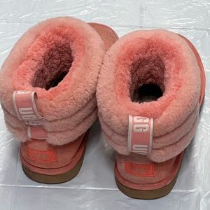 Pink uggs